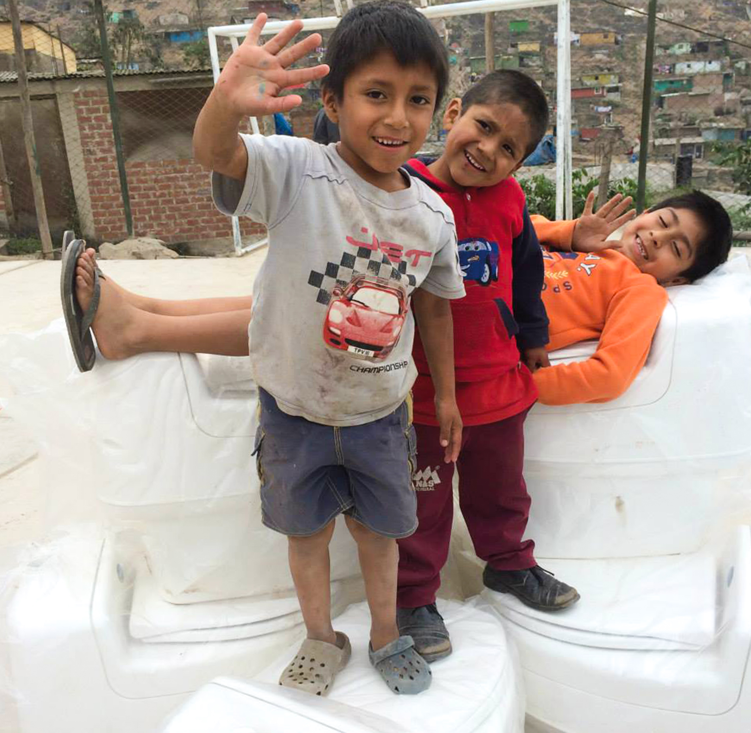 X-Runner työskentelee Limassa, Perussa paremman sanitaation puolesta